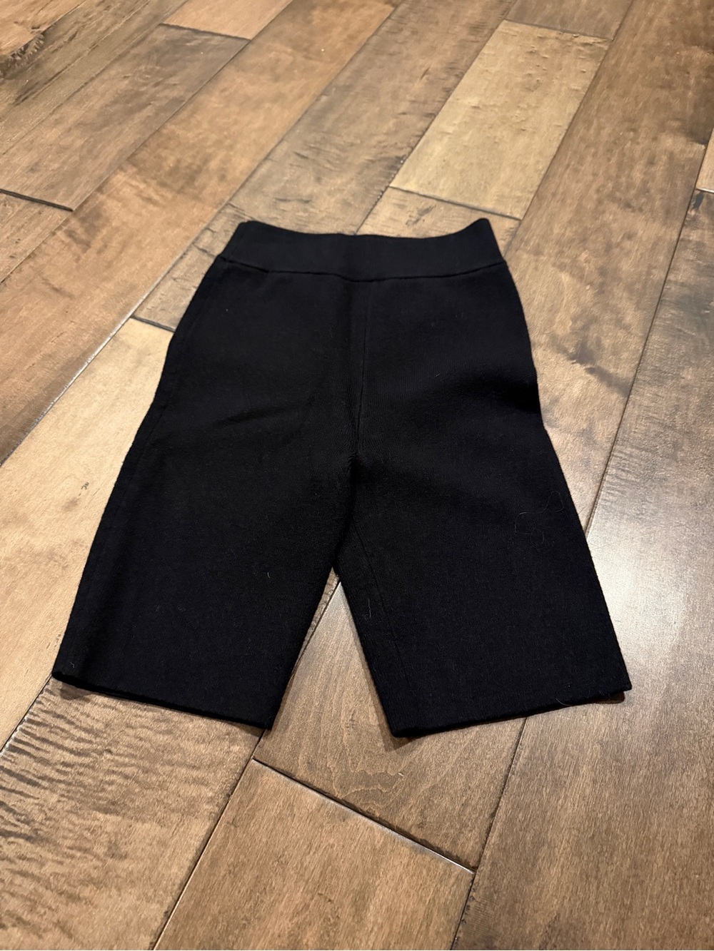 2/$10 or 3/$12 ❤️ Express S Black Knit Pull-On Bike Shorts